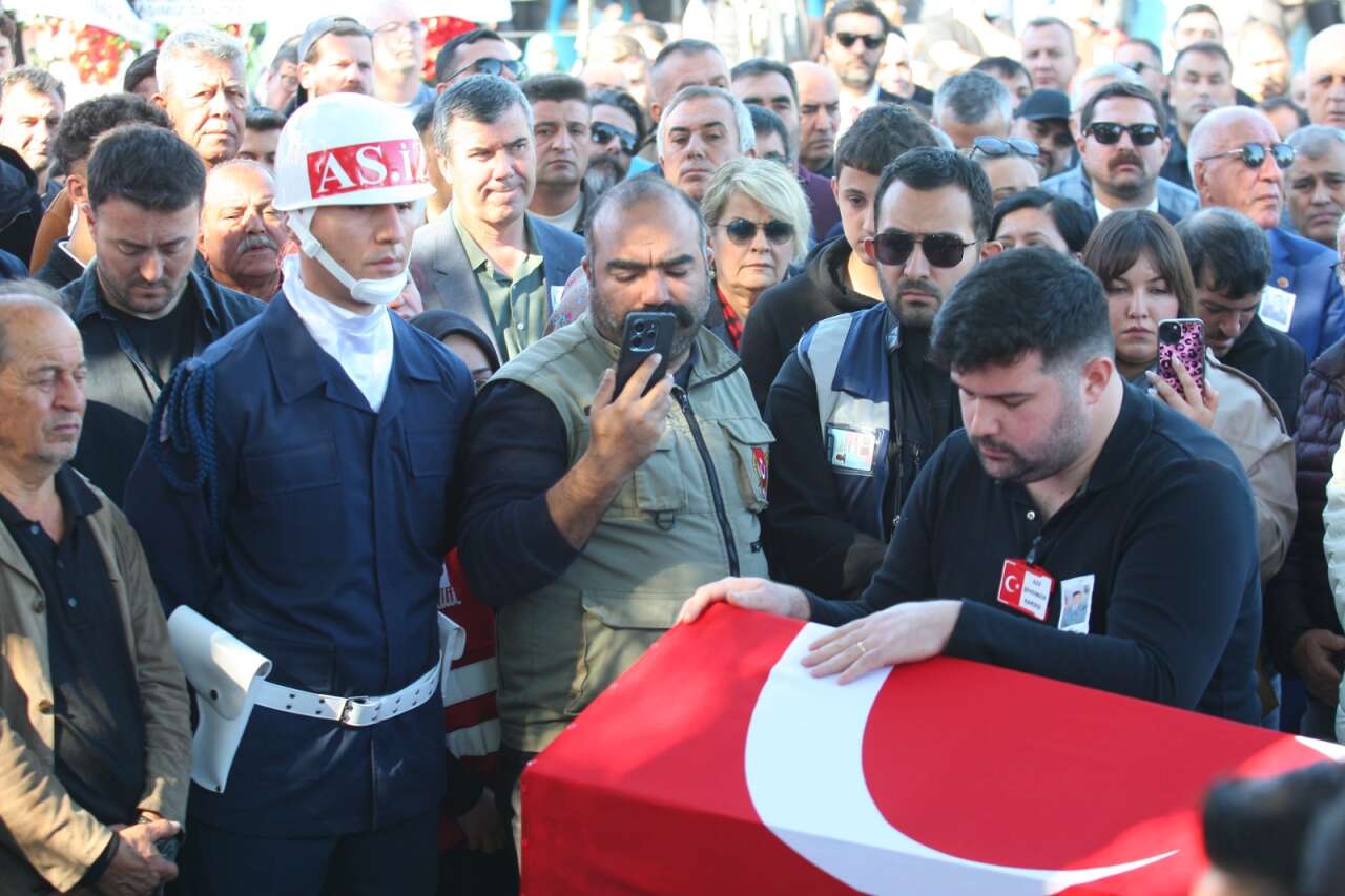 Fotoğrafını Babası Taşıdı: Milas Şehidini Gözyaşlarıyla Uğurladı 21